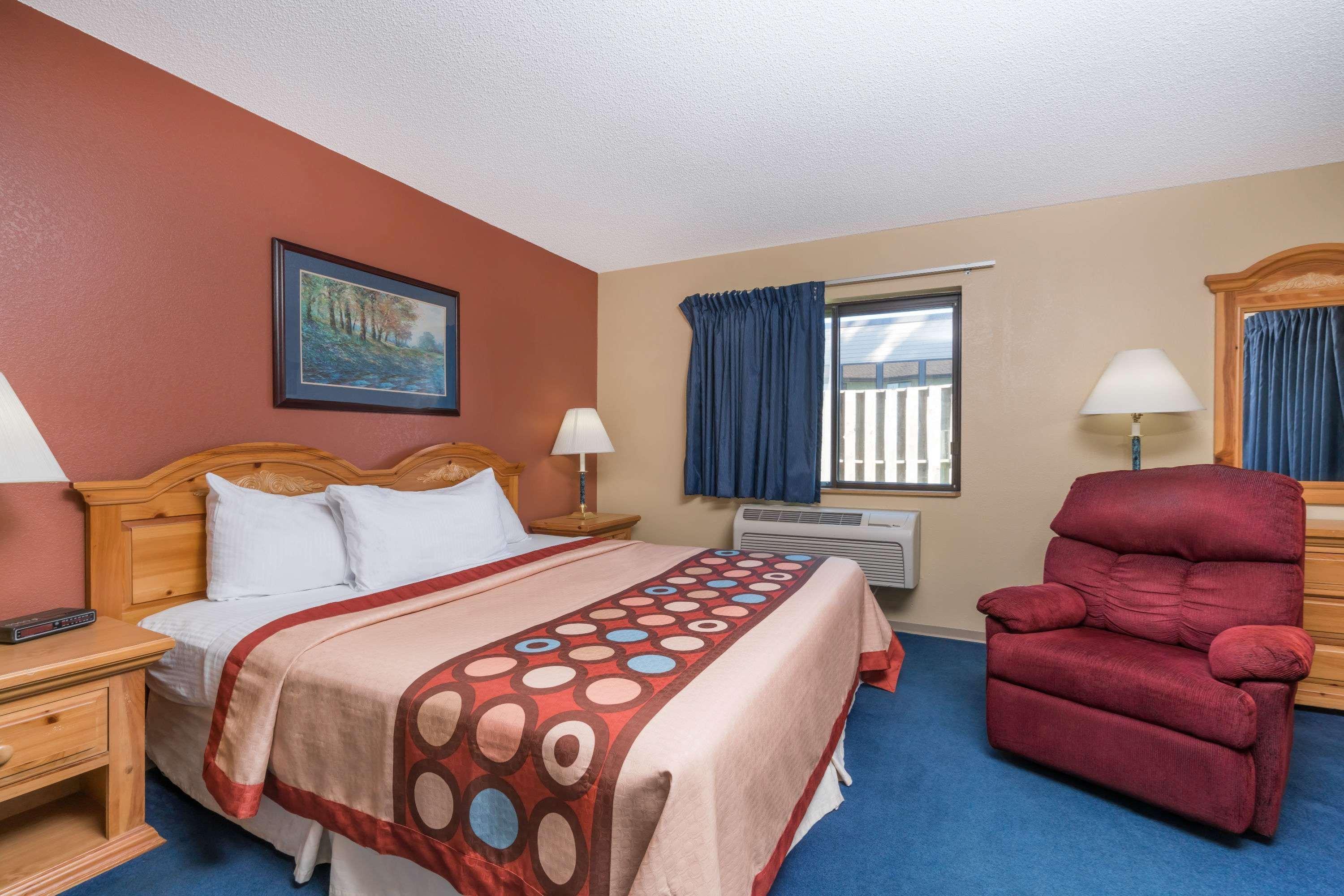 ซูเปอร์ 8 บาย วินด์แฮม แบ็กซ์เตอร์/เบรเนิร์ด แอเรีย Hotel Baxter ภายนอก รูปภาพ