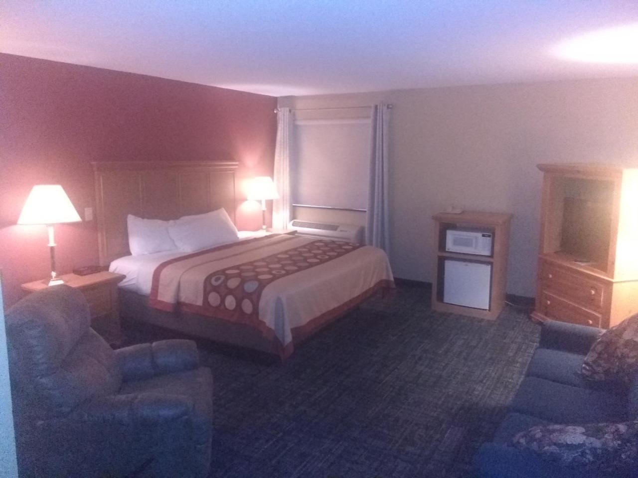 ซูเปอร์ 8 บาย วินด์แฮม แบ็กซ์เตอร์/เบรเนิร์ด แอเรีย Hotel Baxter ภายนอก รูปภาพ