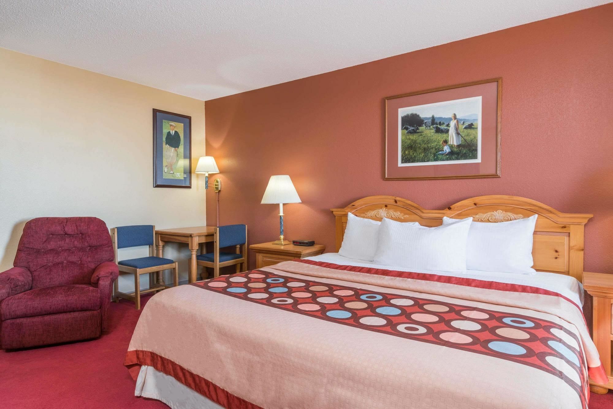 ซูเปอร์ 8 บาย วินด์แฮม แบ็กซ์เตอร์/เบรเนิร์ด แอเรีย Hotel Baxter ภายนอก รูปภาพ
